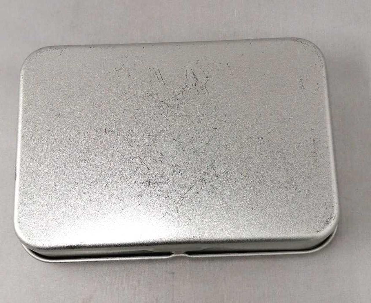 ケース傷みあり