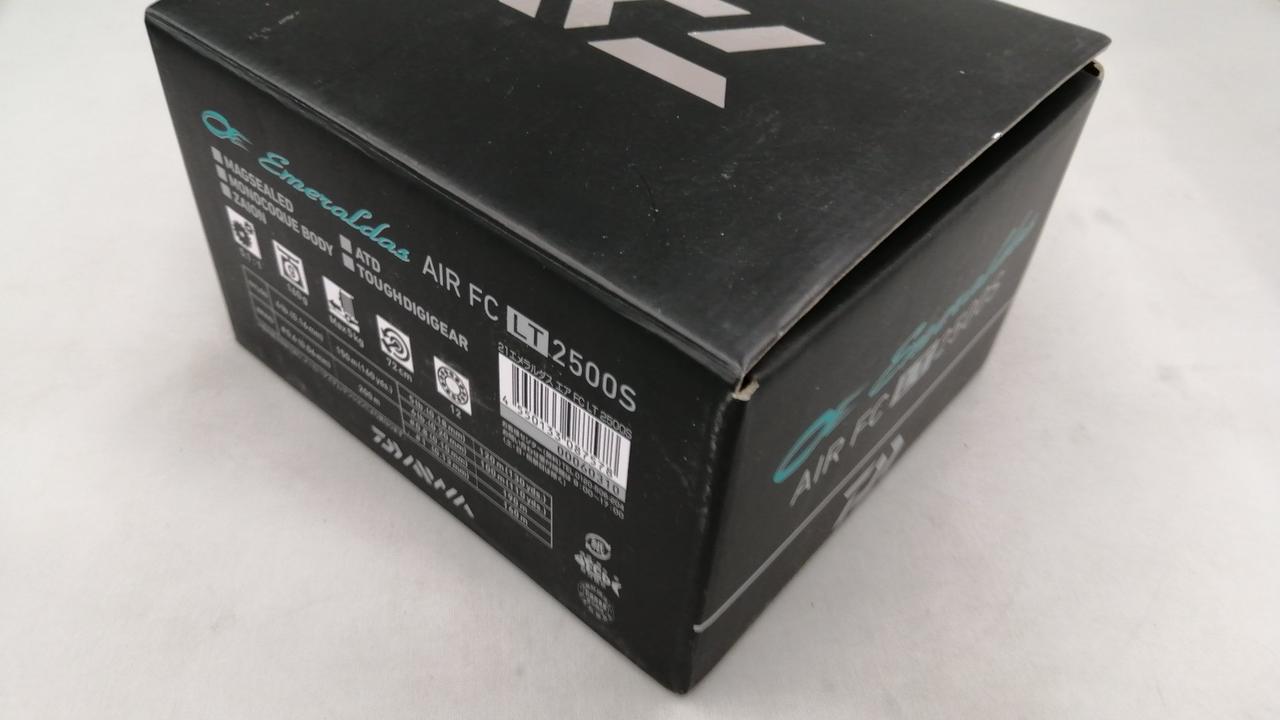 DAIWA - 釣り用品 リール スピニングリール DAIWA 00060310  21エメラルダスエア FC LT2500S　箱有り DAIWA（釣り） ダイワ 21ルビアス エアリティ LT2500-XH