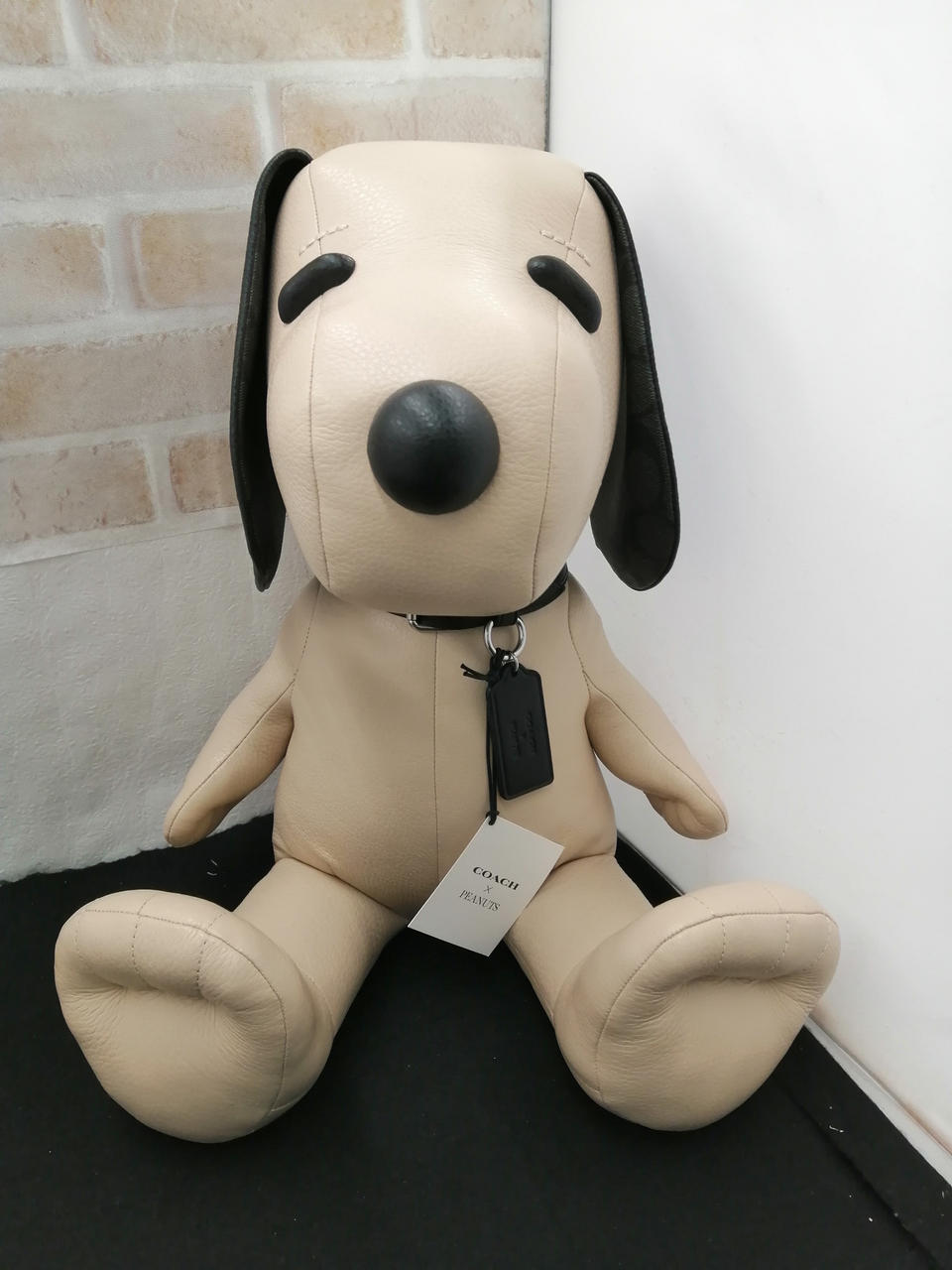 COACH PEANUTS スヌーピー シグネチャー　ぬいぐるみ　新品未使用 COACH×PEANUTS|COACH×PEANUTS スヌーピーぬいぐるみ|HARDOFFオフモール