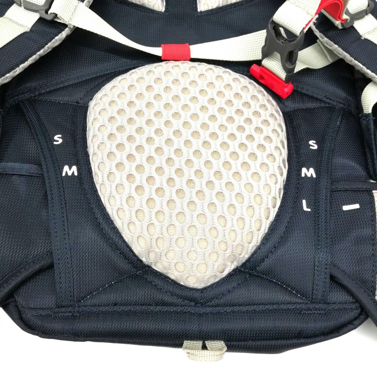 写真の左側のＬの表記が消えております。