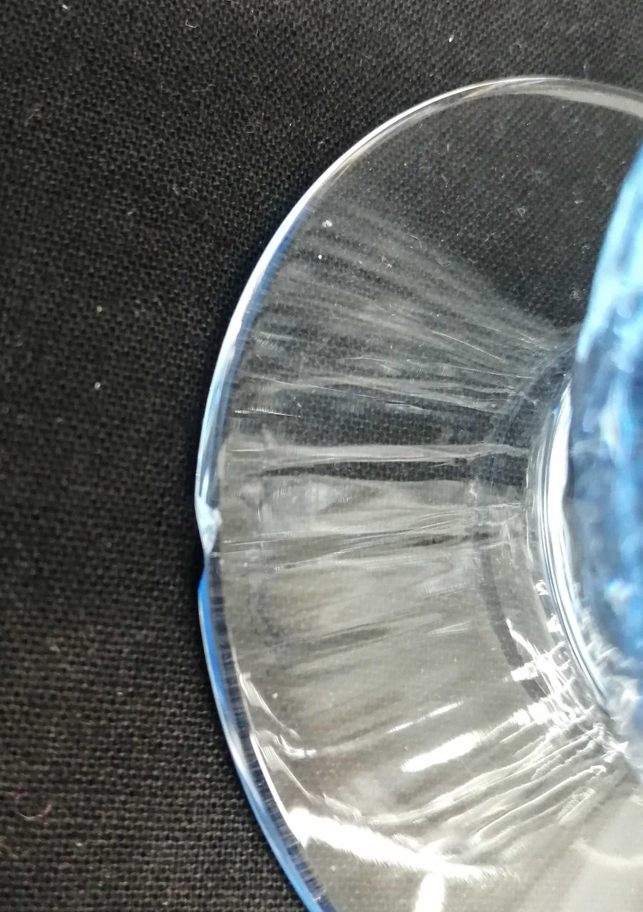 欠けてる部分あります