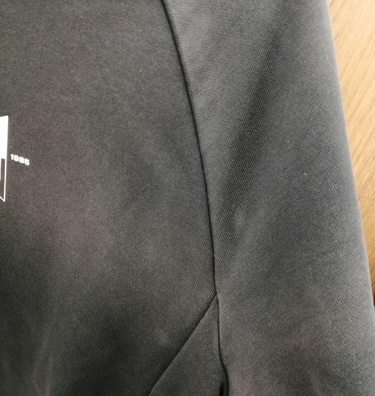 色褪せあり