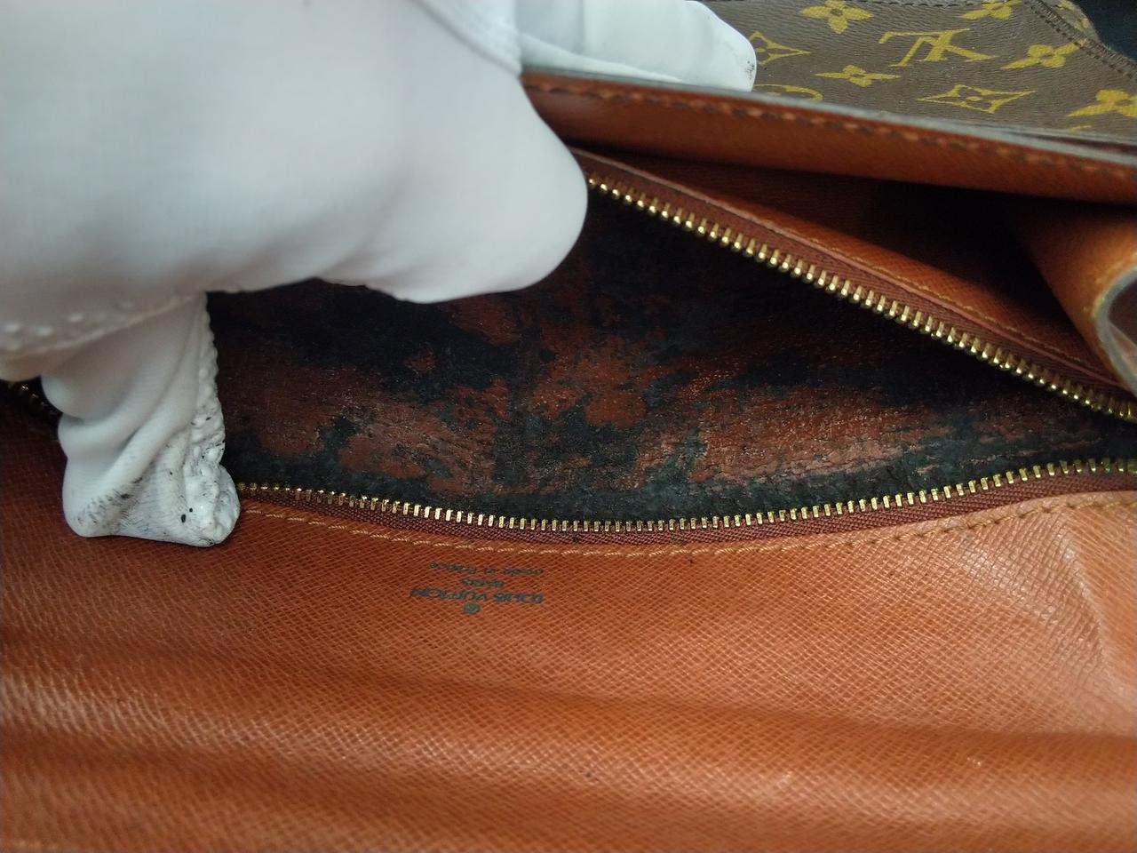ファスナーじたいが開けにくい状態です