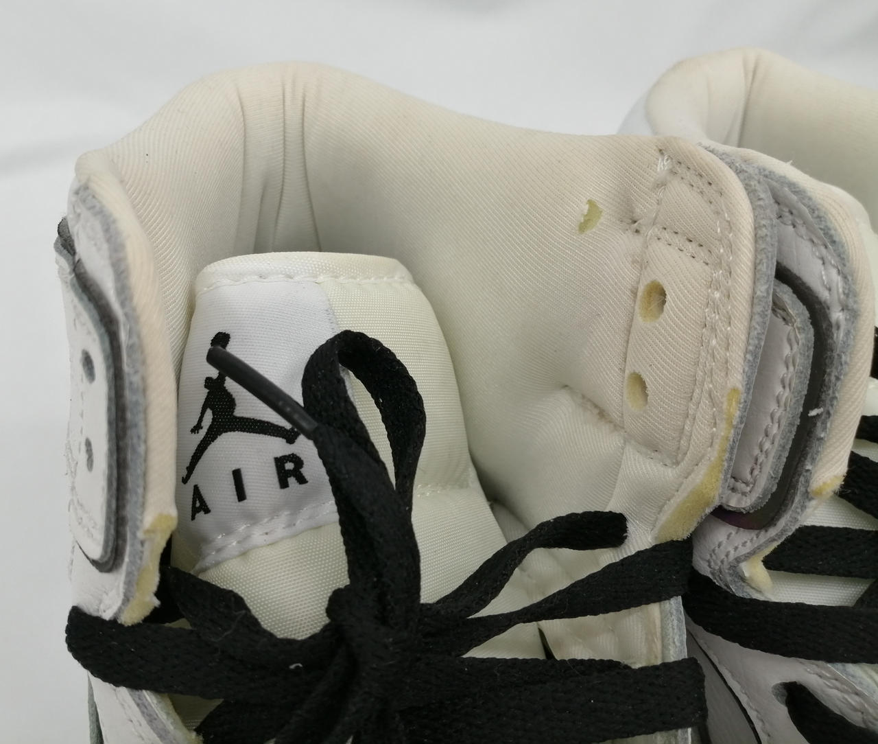 一部破れあります