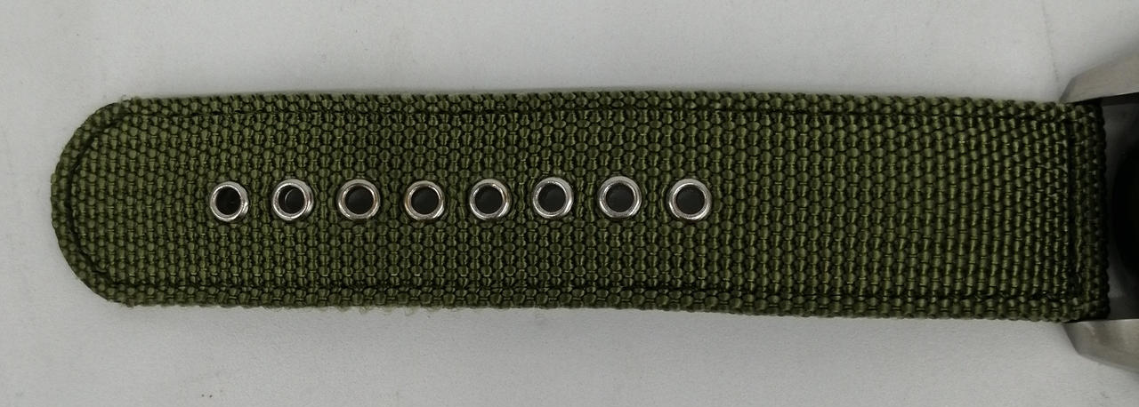 若干ヨレがございます。