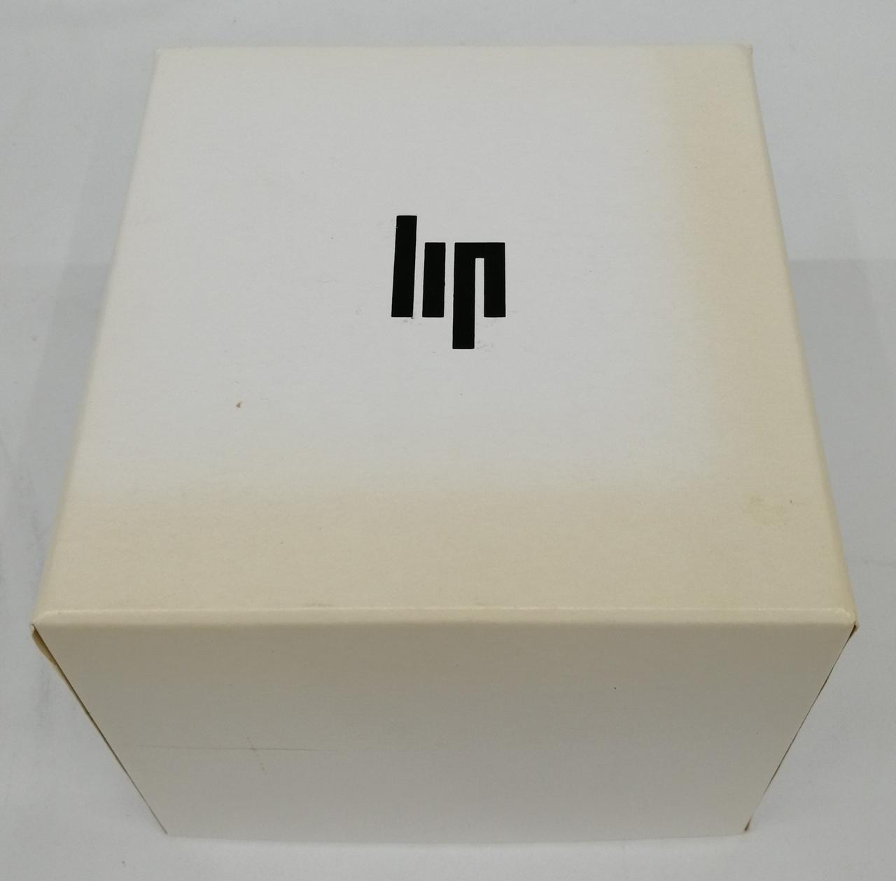 箱があせております。