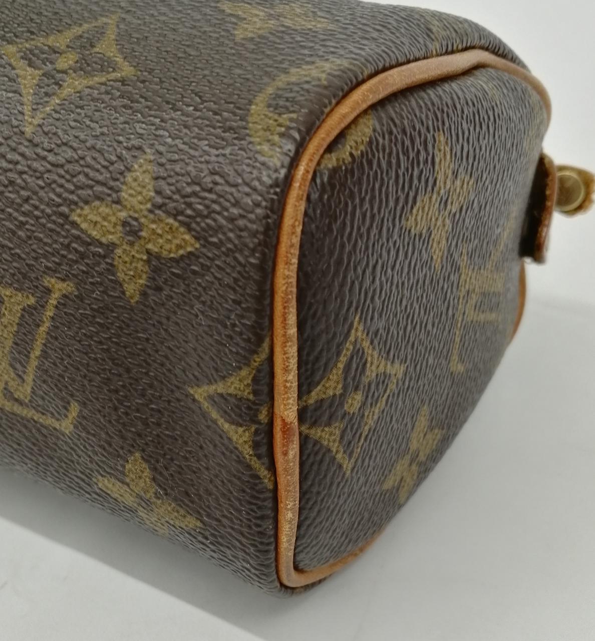 剥がれがございます。