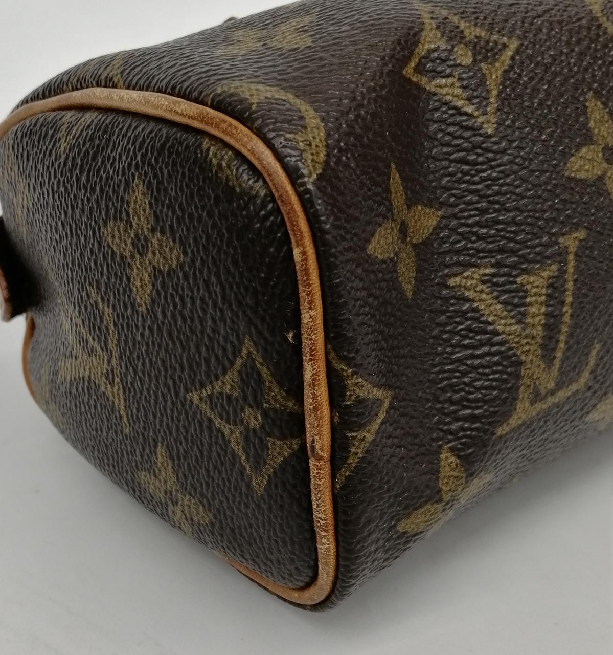 剥がれがございます。