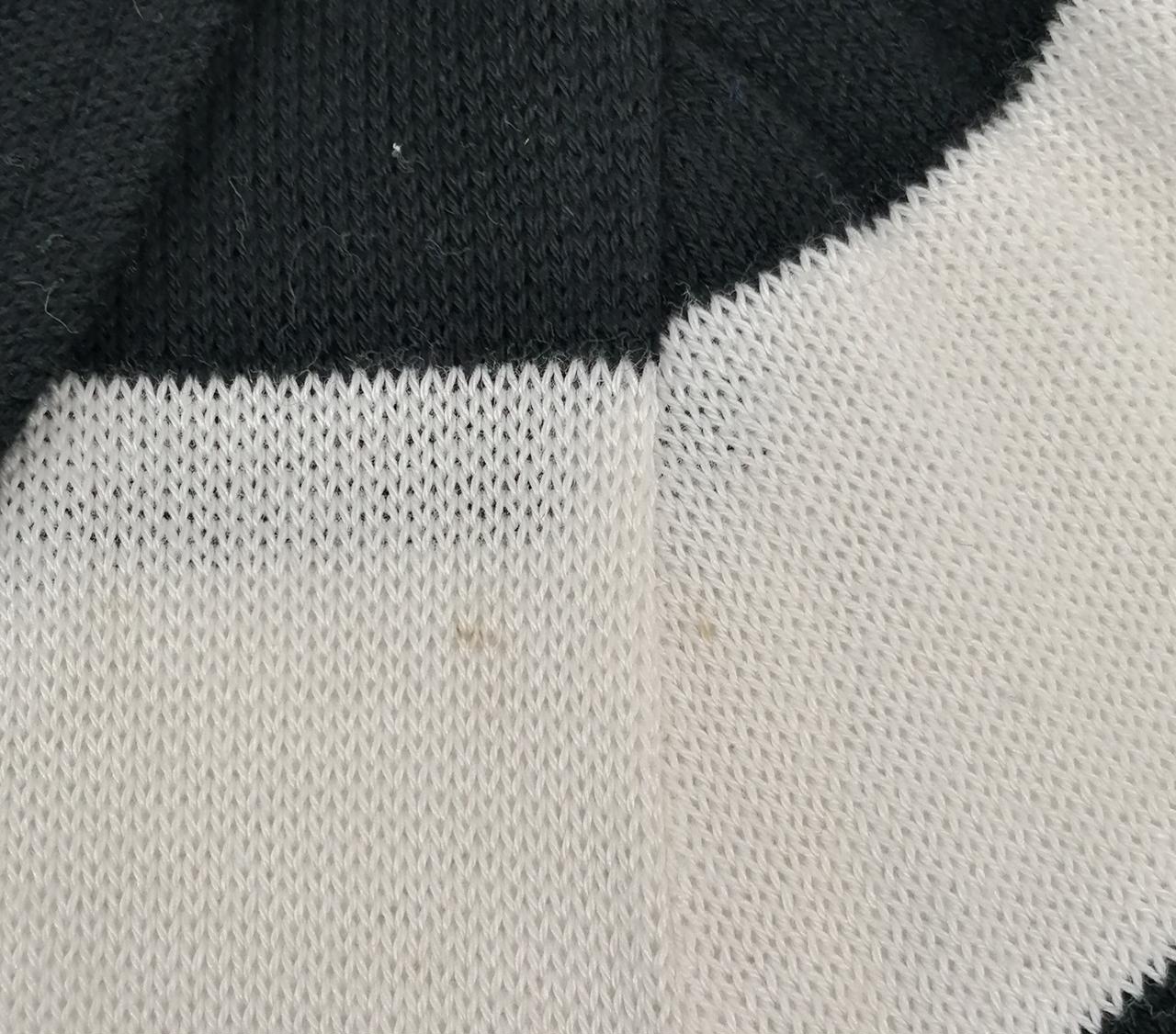 汚れがございます。