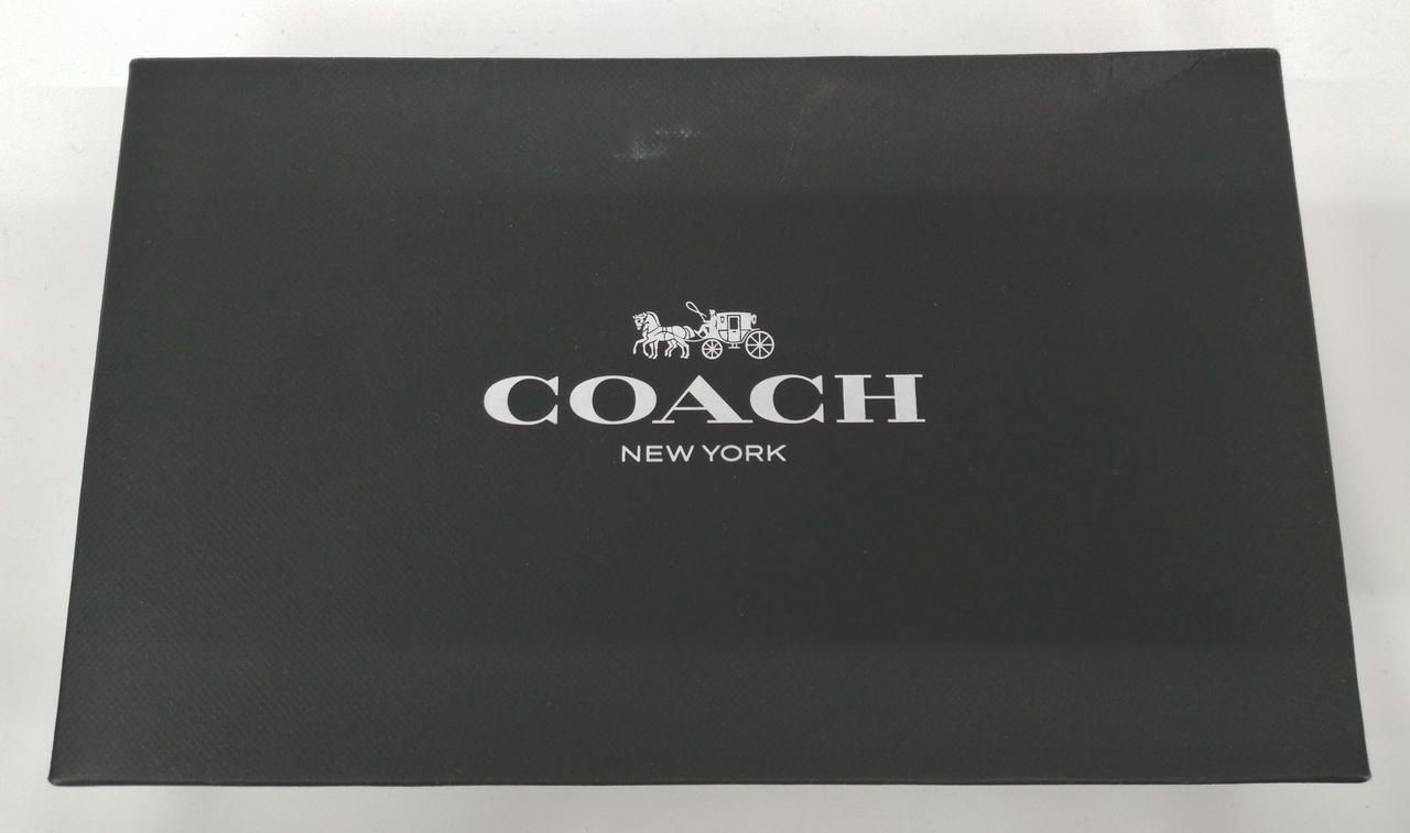 箱付きですが、汚れがございます。