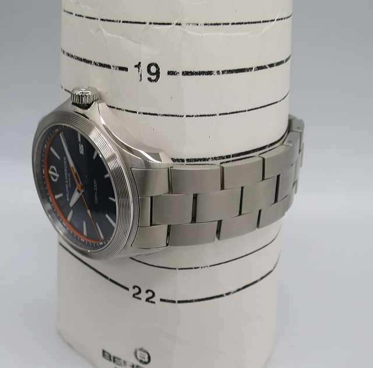 リストサイズ：約２０．５ｃｍ