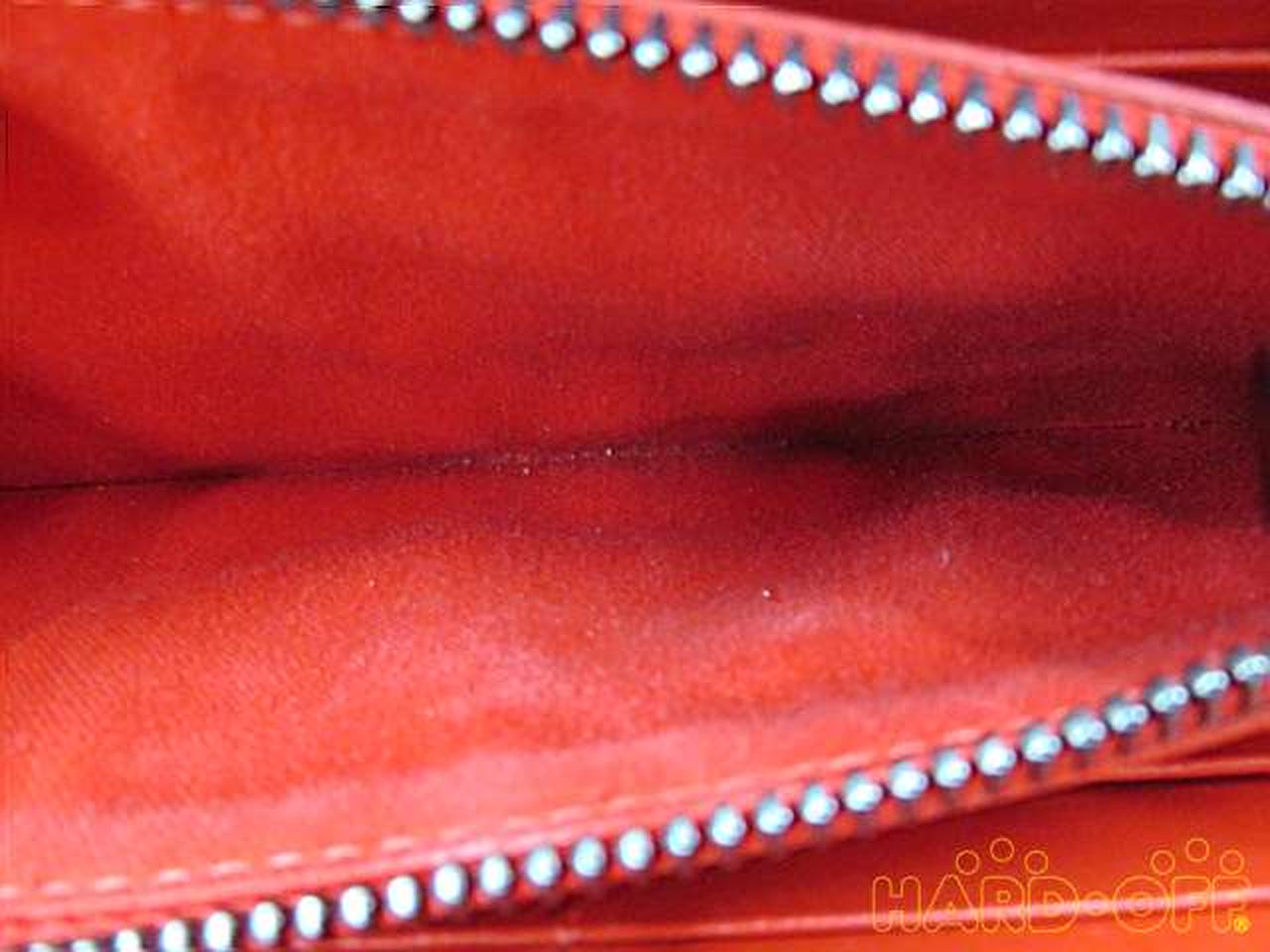 小銭入れ黒ずみあります。