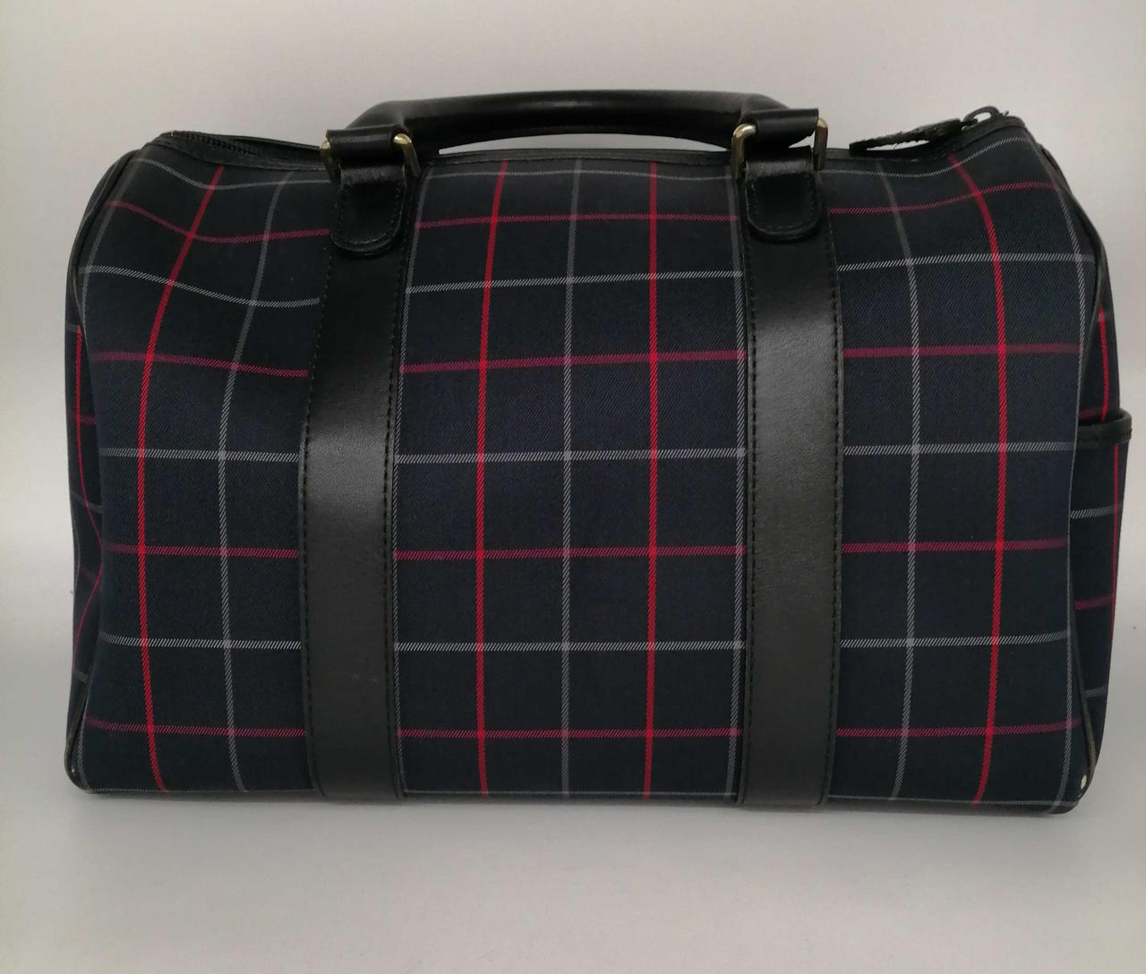 ジャンクBurberry's ボストンバッグ 布ほつれ有り ジャンクBurberry's ボストンバッグ 布ほつれ有り 本当に 安い