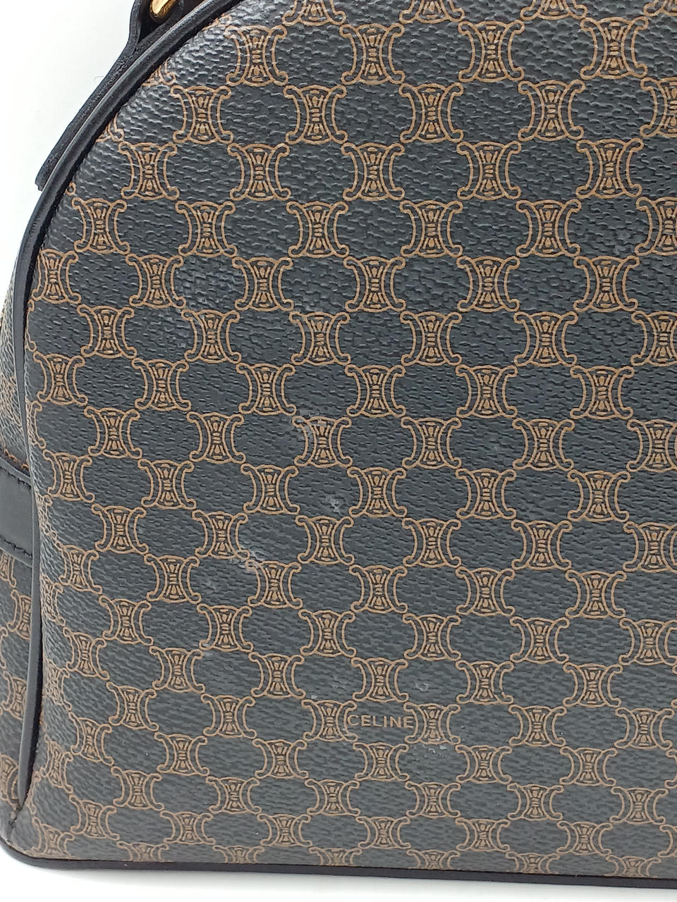 白い汚れ所々あります。