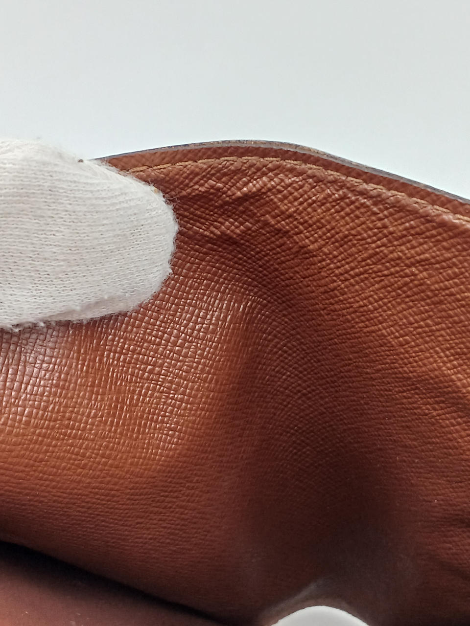 シワがあります。