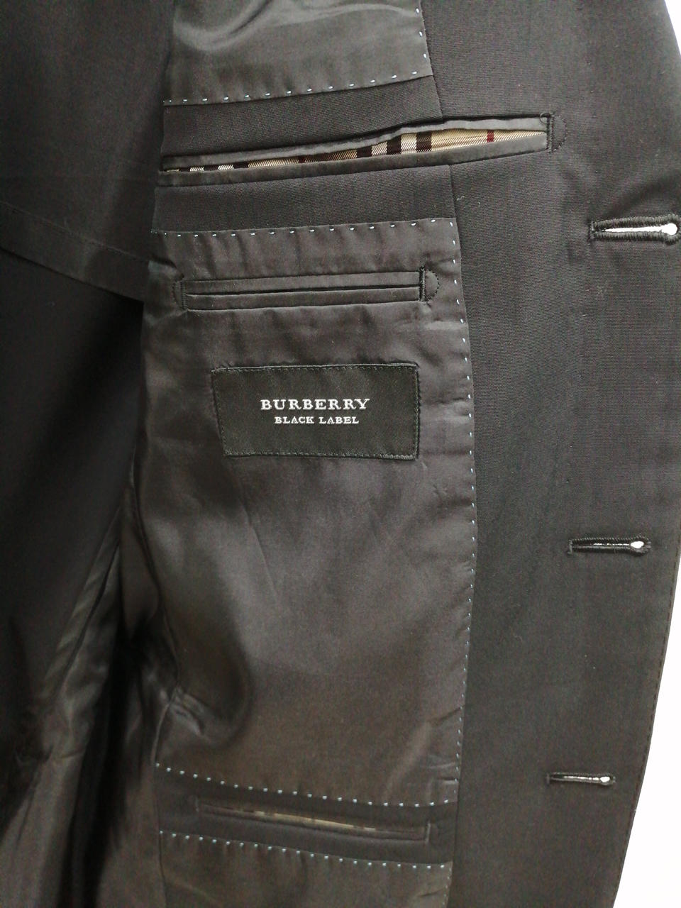 スーツ上　ロゴ、ポケット