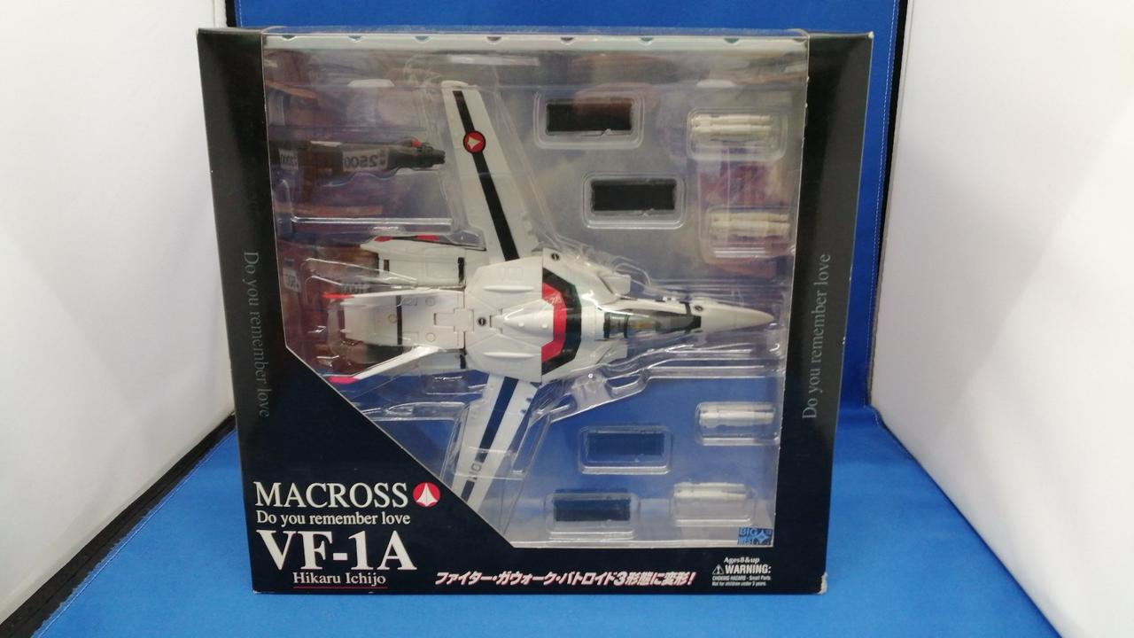 YAMATO 時空要塞マクロス VF-1Aバルキリー(一条輝機) 未開封品 YAMATO|3段変形 VF-1Aバルキリー 一条輝機|HARDOFFオフモール