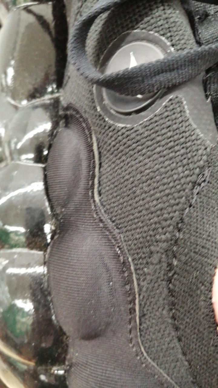 右足の外側です。