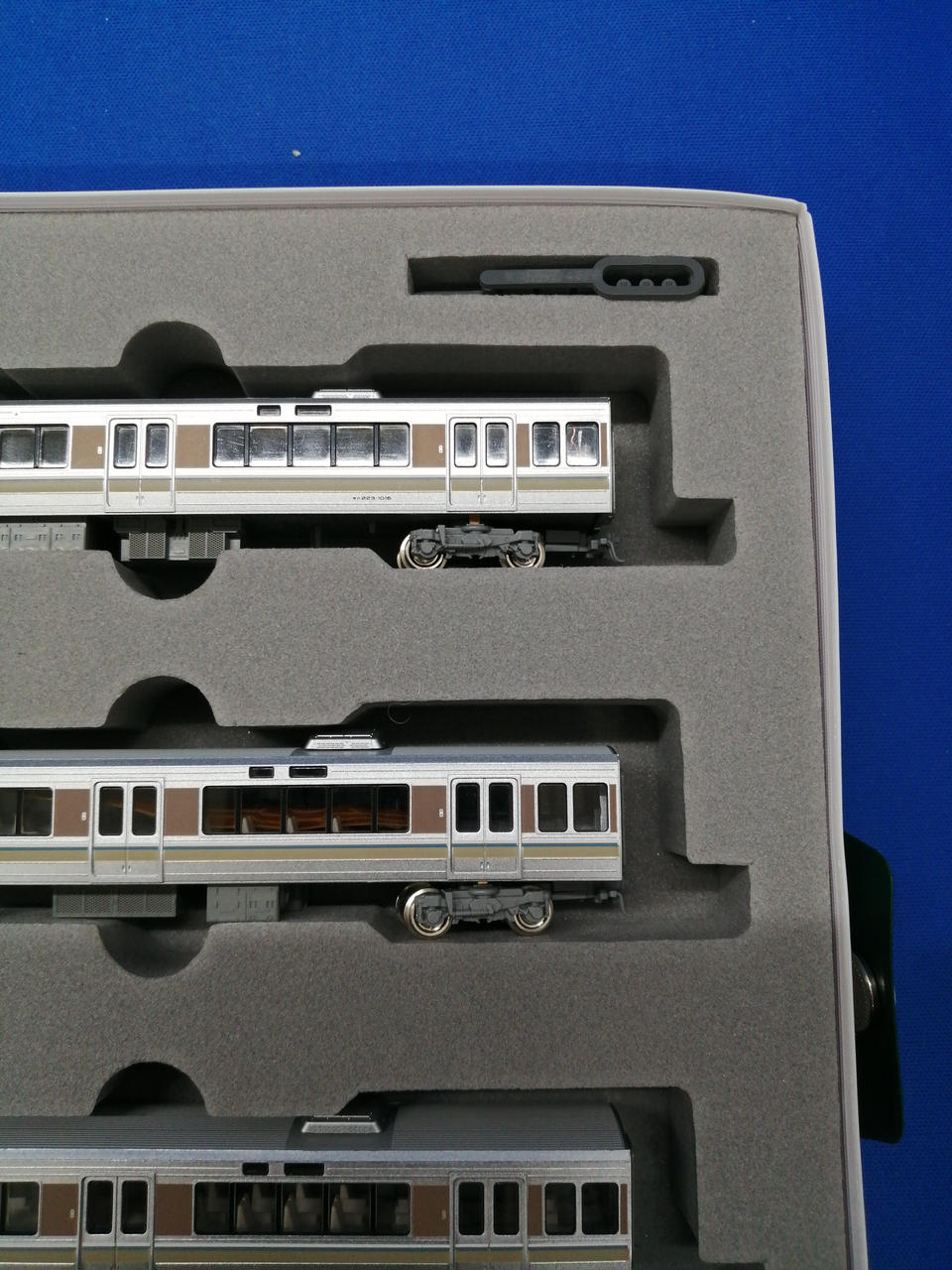 KATO|JR西日本 223系1000番台 直流形近郊形電車(新快速)|【ハードオフ