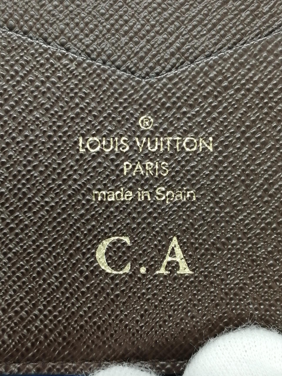 イニシャル刻印:C.A