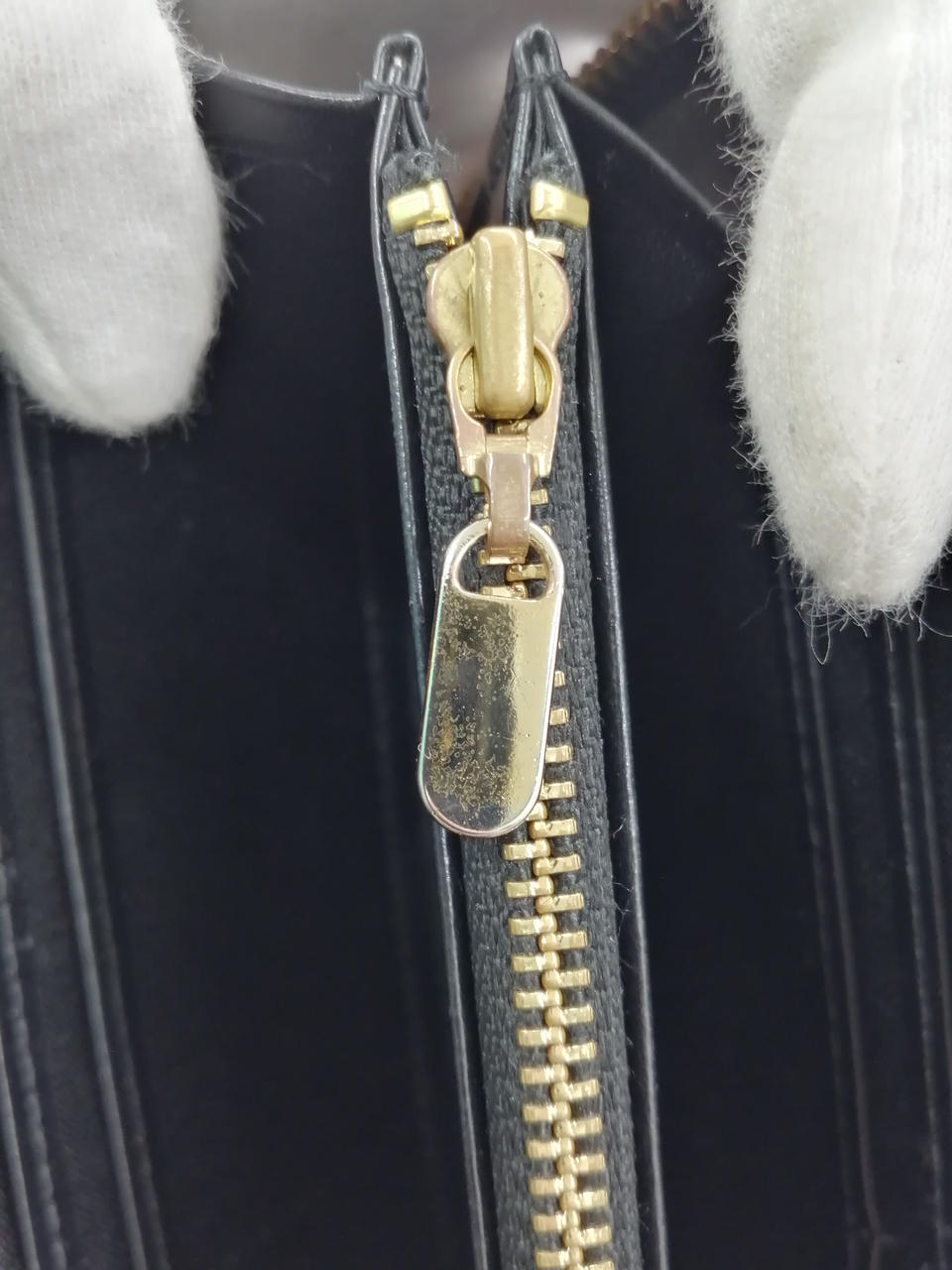 小銭入れジッパー部分