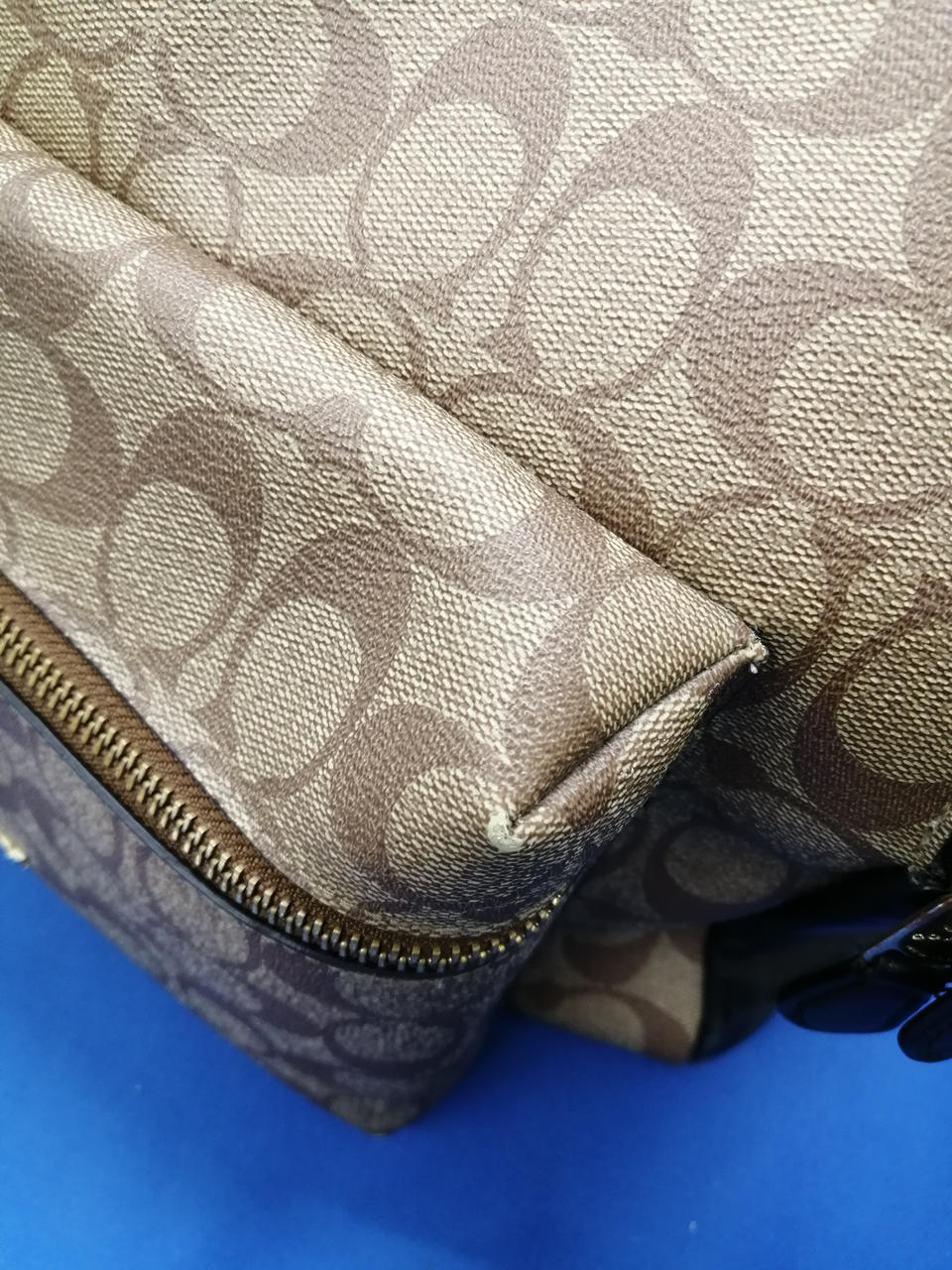 ポケット角擦れ有り