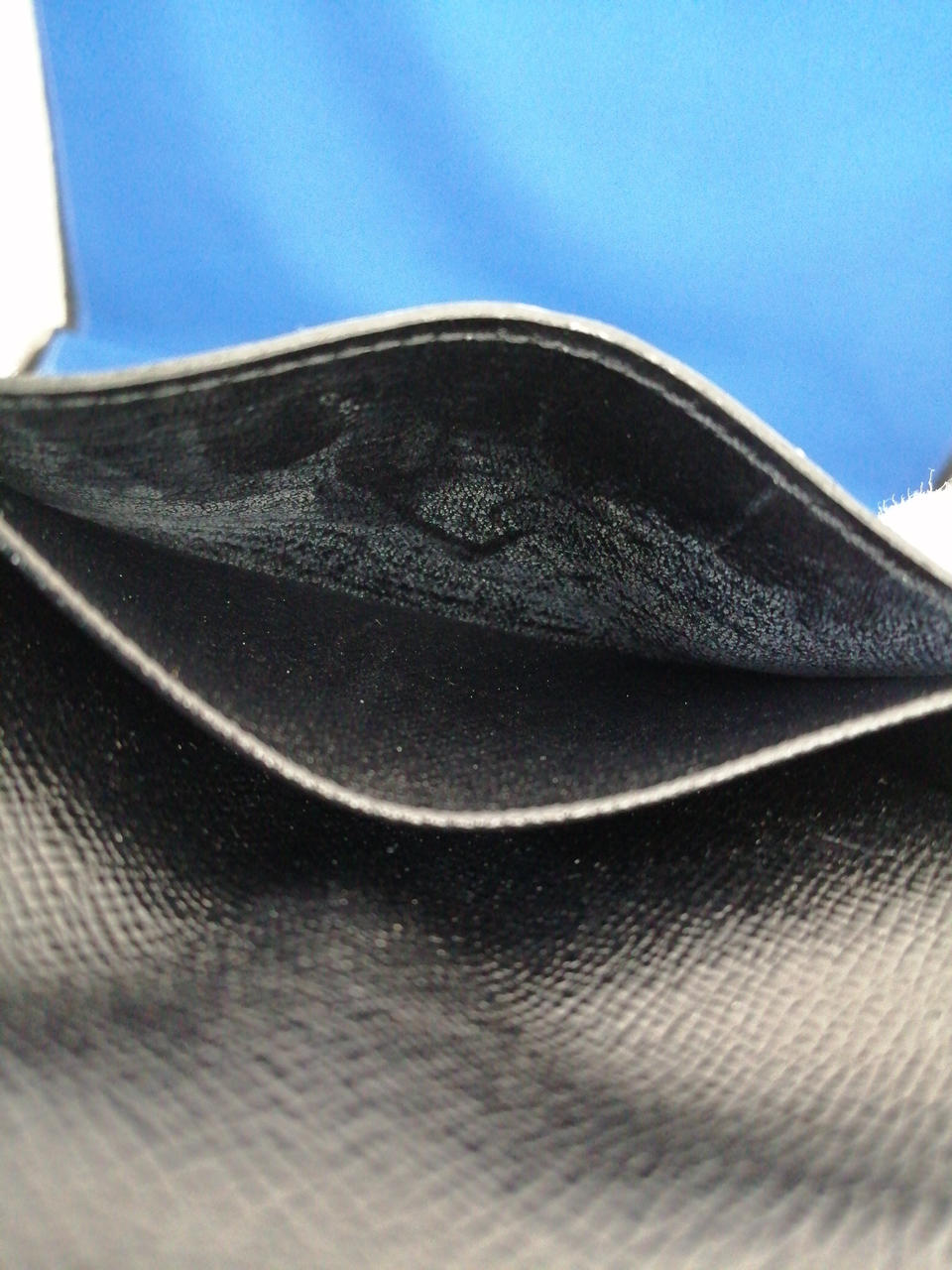 ポケット内白い汚れ有り