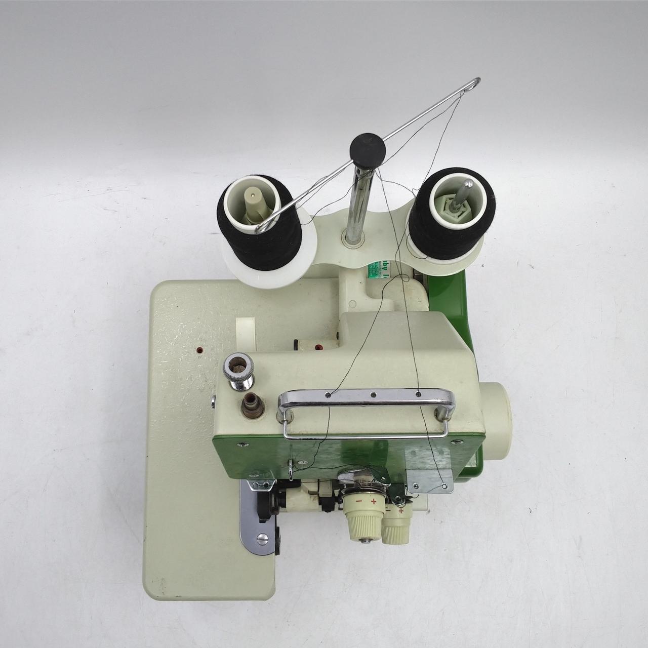 (未使用･未開封品)　ＪＵＫＩミシン （ジュ−キ）　　ロックミシン　 1本針３本糸　 og8985z JUKI 1本針3本糸差動送り付きオーバーロックミシン新型LEDランプ