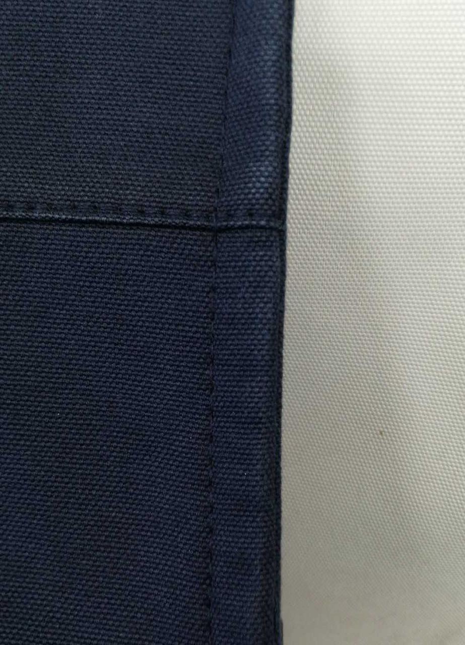 端に色あせあり