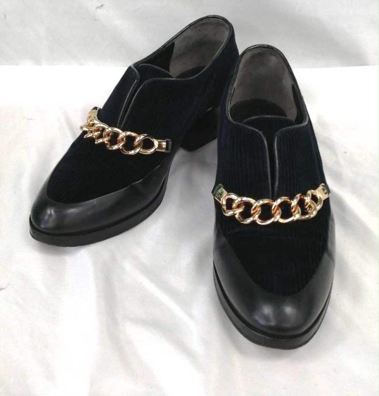 スウェード部分カラー　ネイビーです