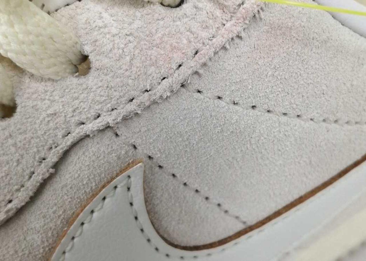 赤いヨゴレあり