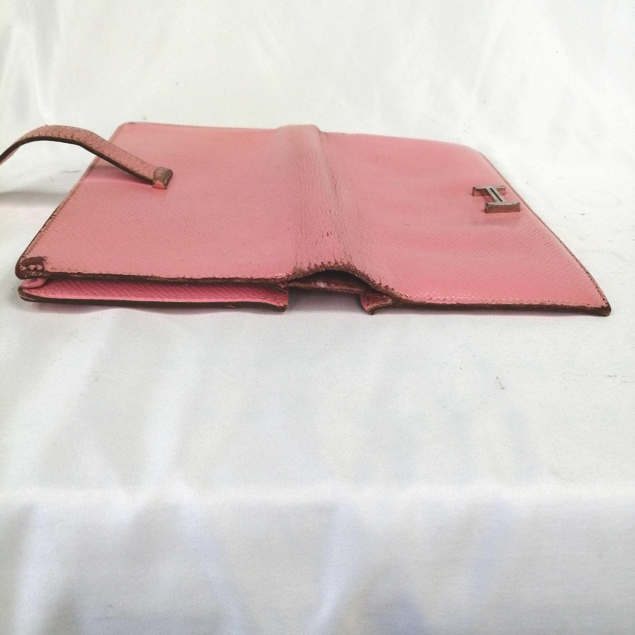 ホツレあります。