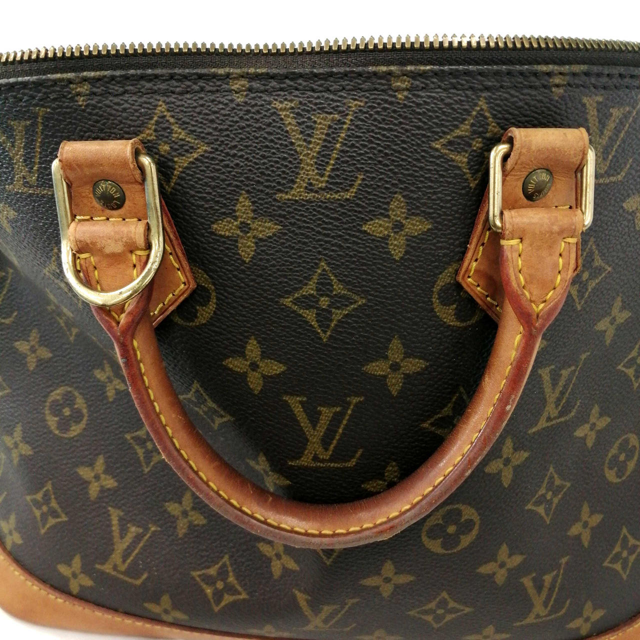 金具ハガレ　とってヒビあり