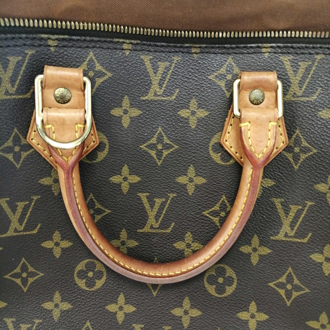 金具ハガレ　とってヒビあり