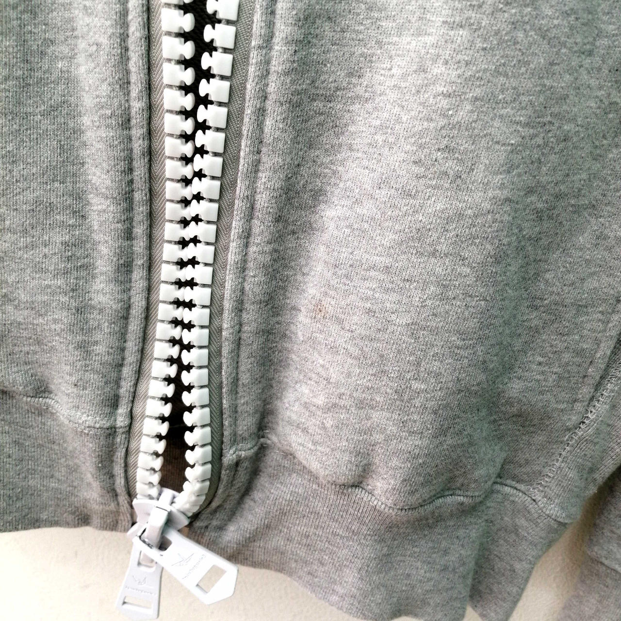 シミがあります。