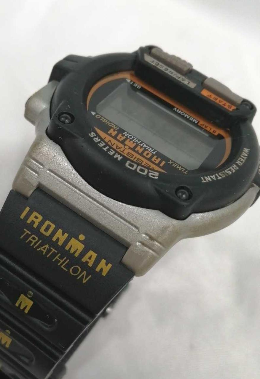 全体的にヨゴレあります