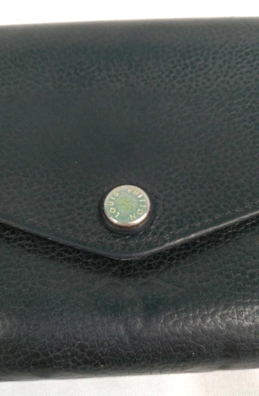 金具部分キズがあります