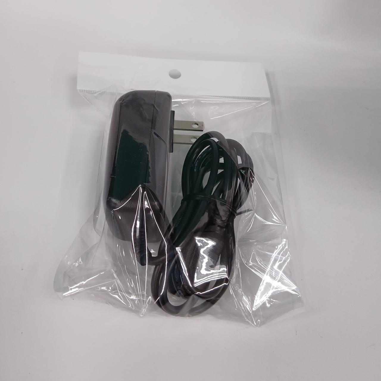 付属品(ACアダプター)