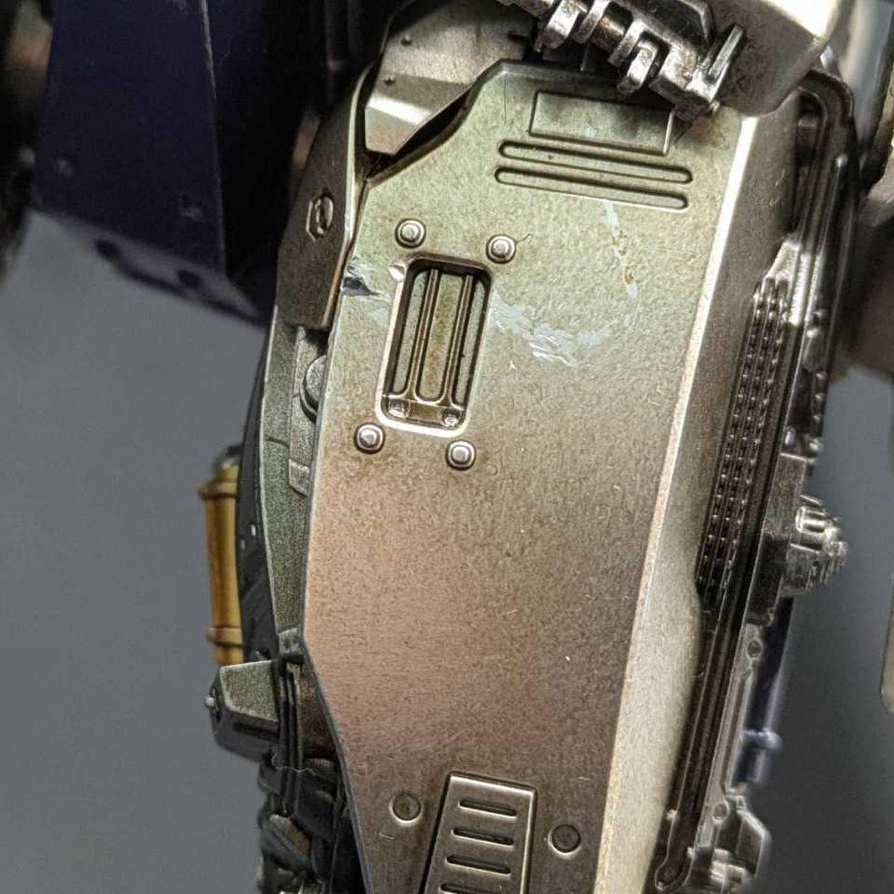 左太ももキズあり