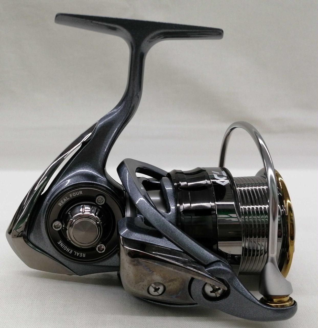 【中古美品】DAIWA LUVIAS 2508PE-H スピニングリール DAIWA ダイワ 15 LUVIAS ルビアス 2508 PE-H スピニングリール