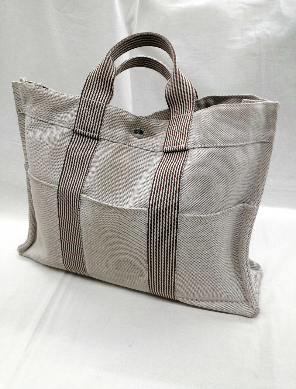 全体的にシミあり