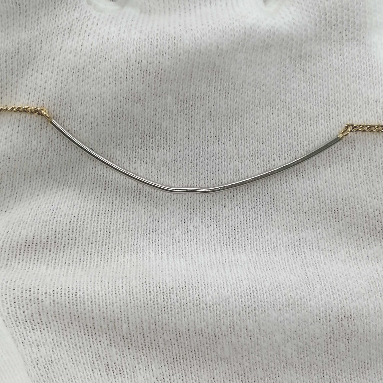 少し歪みあります