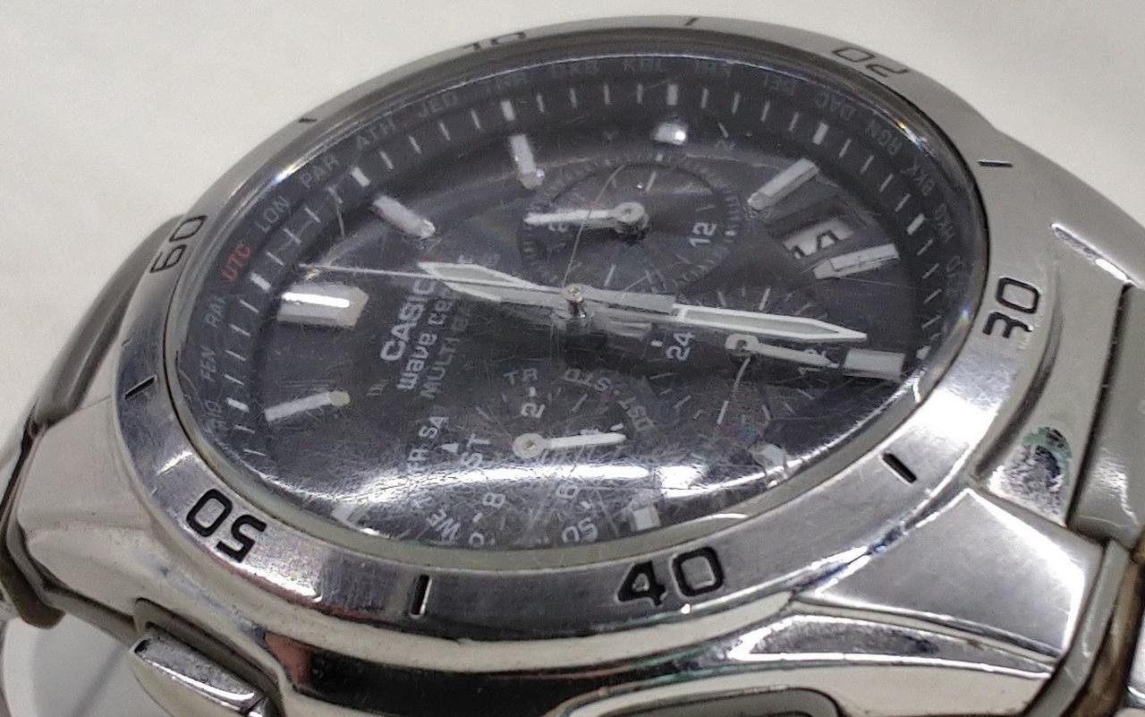 文字盤キズ多いです