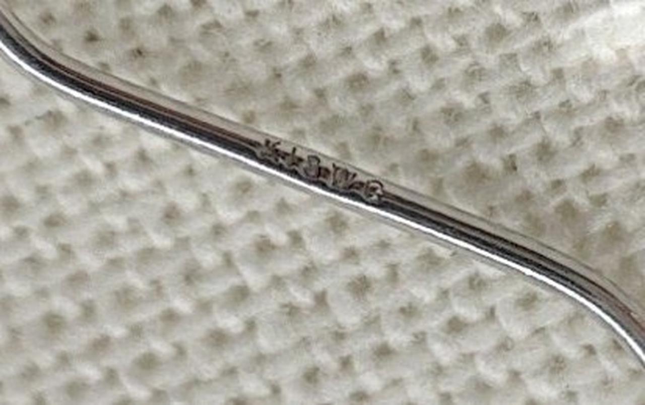 刻印部分。フック部分のみK18WGです。