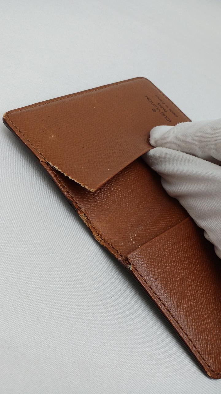 右フラップにも破れあり