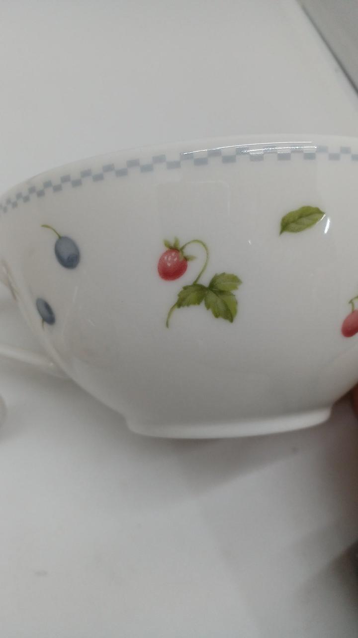 柄はプリントされています。