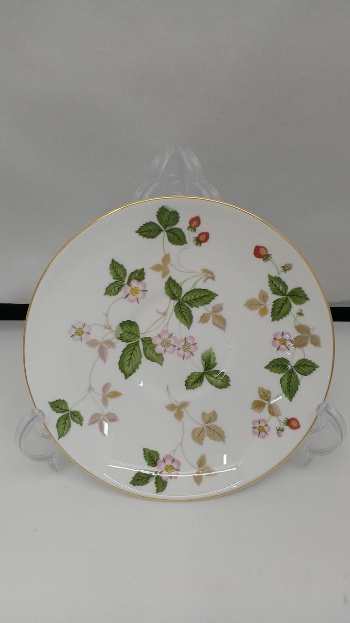 ソーサー１枚目