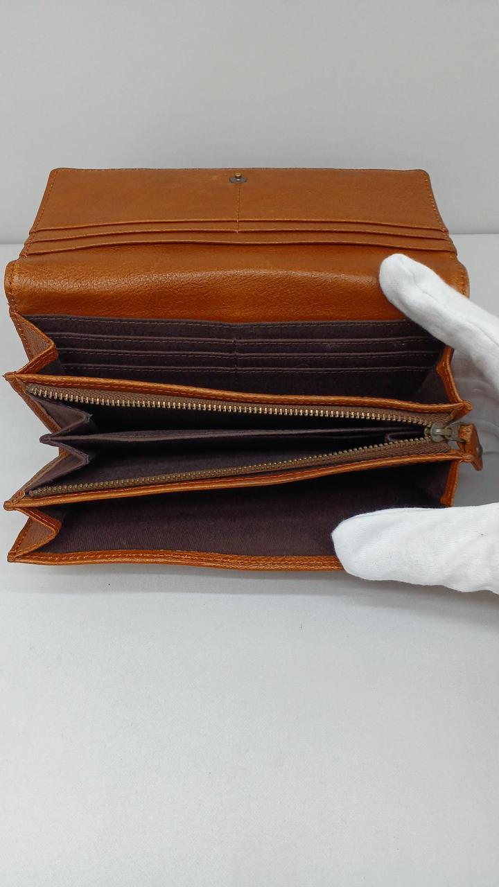 カード入れに使用感なし