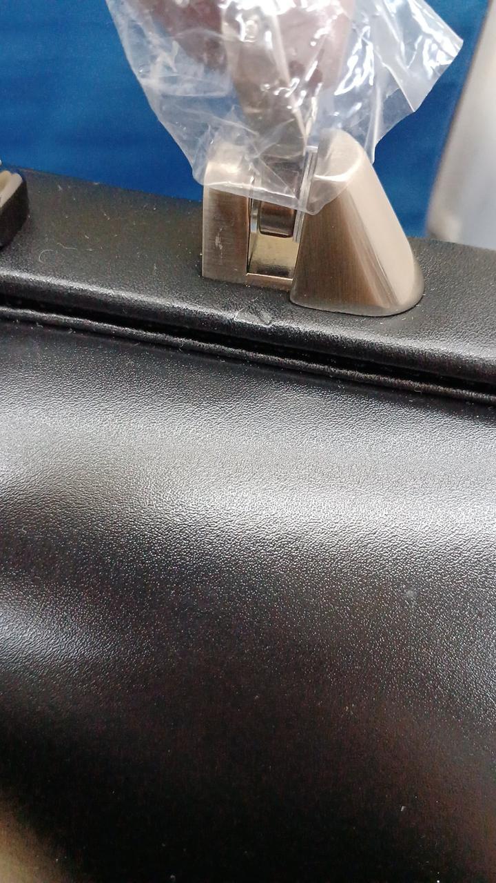 凹みあり