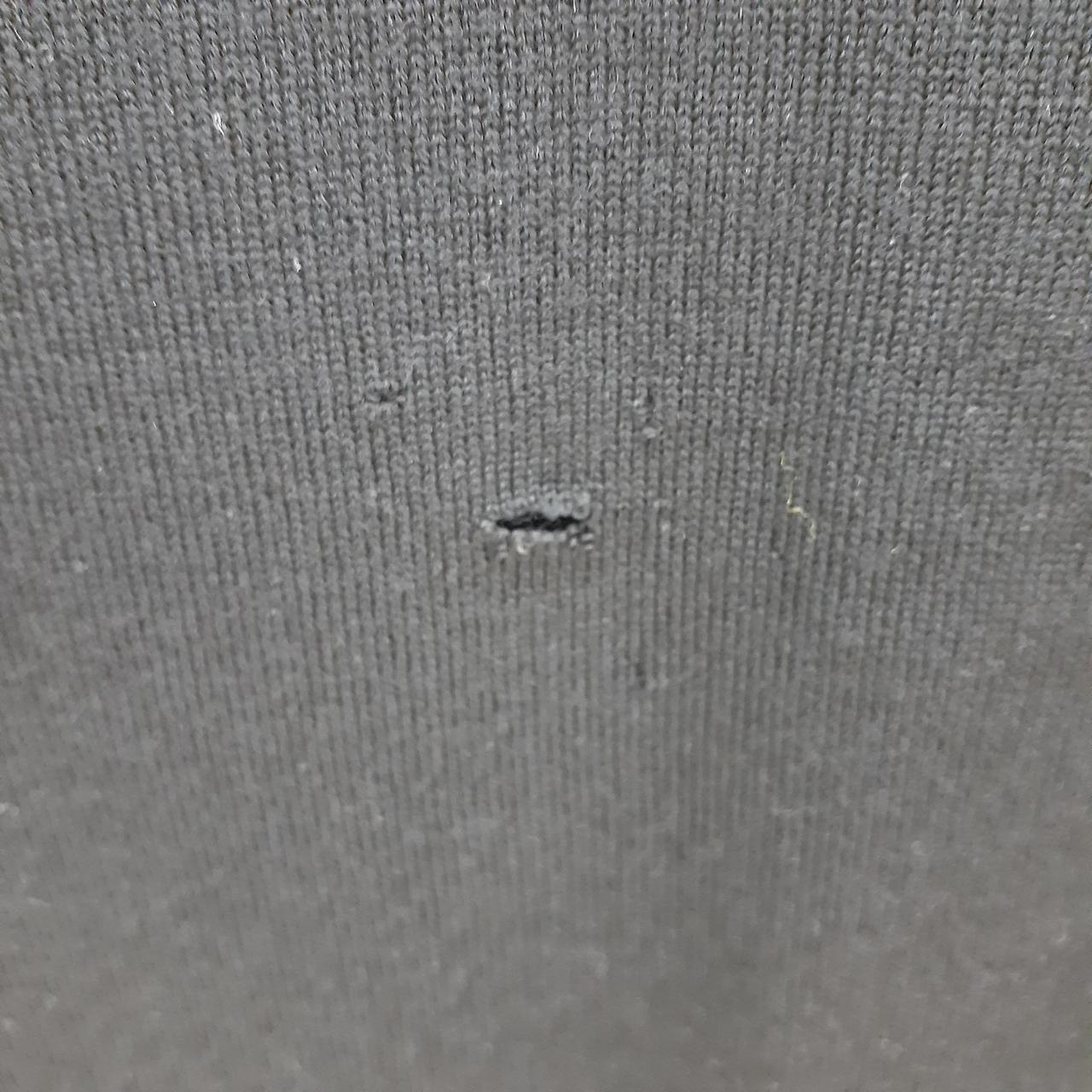 後側穴空きあります